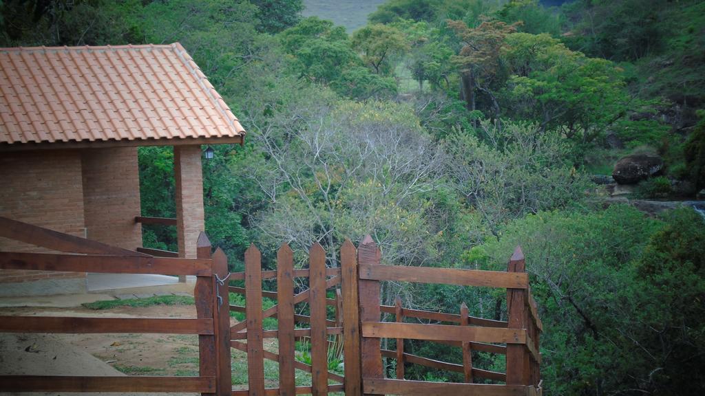 Chales Pedacim Du Ceu Bueno Brandao Ngoại thất bức ảnh